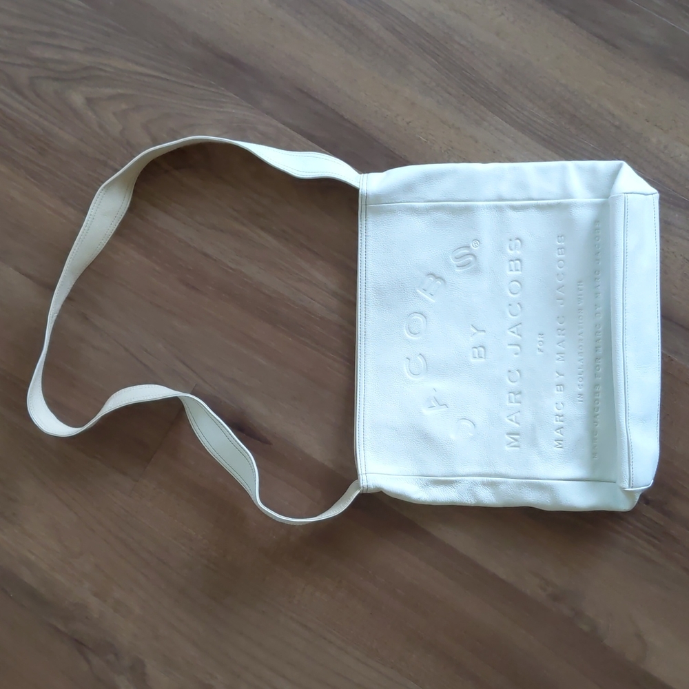 MARC by MARC JACOBS cross body bag